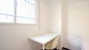 Tolles Privatzimmer mit Terrasse - Image 3