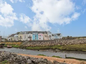 Cottage with garden | Beach view - Image 2