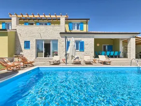House with private pool, barbecue & terrace - Image 4