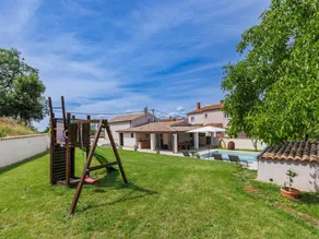 Fully equipped charming house with terrace, private pool & BBQ | Pets allowed - Image 2