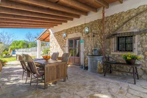 Children-friendly charming chalet with BBQ, garden & private pool - Image 4