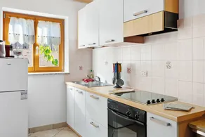 Apartment with garden, barbeque & terrace | Mountain view - Image 5