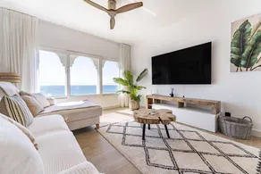 Apartment 219 – Direkt am Strand, luxuriös, 2 Schlafzimmer, Pool, Terrasse - Image 2