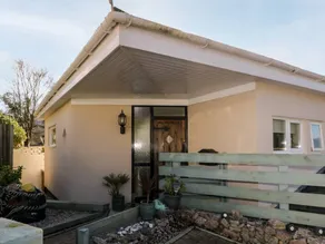 Family-oriented cottage with garden, jacuzzi & terrace | Pets are welcome - Image 3
