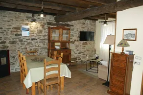 Familienfreundliche Ferienwohnung mit Pool, Garten und Grill | Bergblick | Haustiere sind willkommen - Image 4
