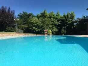 Holiday home with pool, garden & BBQ - Image 3