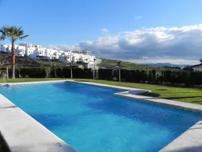 Spacieux appartement entièrement équipé avec barbecue, piscine privée et terrasse | Vue mer - Image 2