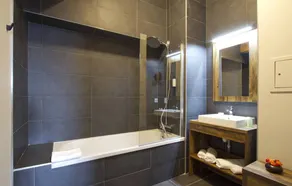 Appartement avec sauna, piscine et terrasse - Image 5