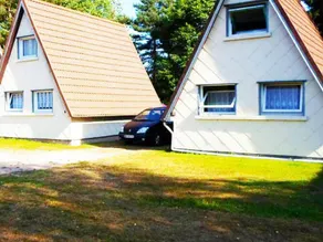 Chalet with heated pool & terrace - Image 3