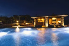 Luxuriöse Villa mit großem Lagunenpool mit Wasserfall und Panoramablick für bis zu 6 Gäste - Image 4