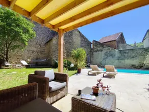 Labelled cottage in Burgundy with shared pool - Image 4