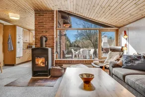 House with terrace, sauna & BBQ - Image 4