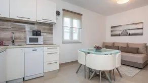 Apartment with barbeque & terrace - Image 5