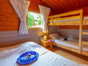 Family-friendly chalet with heated pool & terrace | Pets are welcome - Image 5