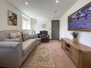 Family-oriented cottage with garden | Pet-friendly - Image 3