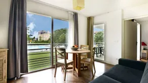 Wohnung mit Pool und Terrasse - Image 4