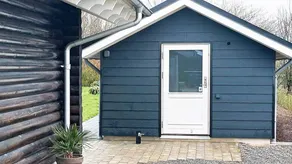 Holiday home with hot tub, garden & sauna - Image 4