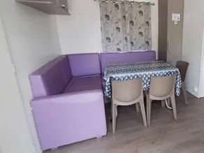 Mobile home with heated pool & terrace - Image 5
