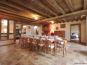 Cottage with garden & BBQ - Image 2