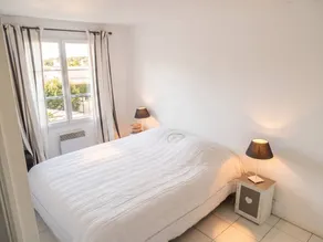 Cozy house in La Garde-Freinet, 160 m², city view - Image 5