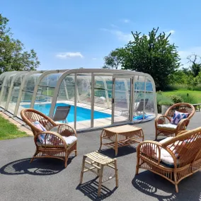 Maison d'hôtes adaptée aux familles avec jardin, terrasse et piscine | Vue jardin | Avec animaux autorisés - Image 3