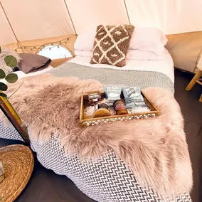 Charming Bell Tent in the Welsh Countryside near Snowdonia National Park - Image 3