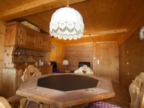 Holiday apartment with garden & barbecue - Image 2