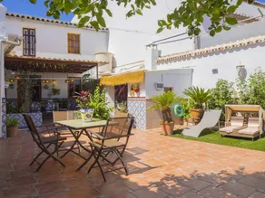 Ferienhaus mit Grill, Garten und Terrasse | Bergblick - Image 2
