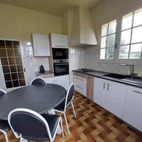 Family-friendly lovely house with garden, barbeque & terrace | Mountain view | Perfect for remote work | Pets are welcome - Image 4