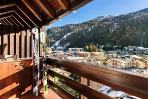 Apartment 'Casadegli Orsi' with Mountain View, Balcony and Wi-Fi - Image 2