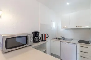 Pleasant house with terrace & garden | Dogs allowed - Image 4