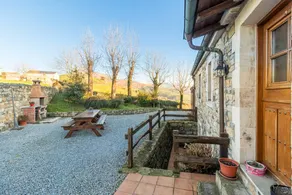 Appartement avec jardin, barbecue et terrasse | Vue jardin - Image 2