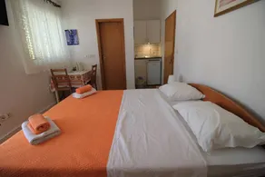 Pleasant flat with garden & barbecue | City view | Pet-friendly - Image 4