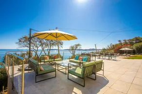 Villa mit herrlichem Blick auf den Golf von Saint-Tropez, Strand nur 200 m entfernt - Image 4