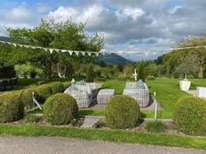 Fully equipped holiday apartment with BBQ, sauna & jacuzzi | Nature view - Image 2