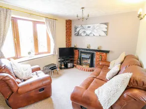 Children-friendly wonderful cottage with garden & jacuzzi - Image 2