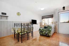Familienorientiertes Apartment mit Pool, Terrasse und schnellem Internet | Bergblick | Perfekt für die Arbeit von Zuhause - Image 3