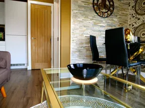 Exquisito apartamento vacacional apropiado para familias con jardín - Image 4