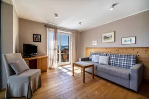 Flat with garden, barbecue & terrace | Garden view - Image 3