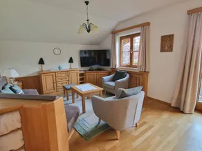 Fully equipped holiday apartment with garden | Mountain view - Image 2