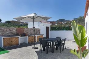 Ferienhaus 'Los Barranquillos' mit Meerblick, privatem Pool und Wi-Fi - Image 2