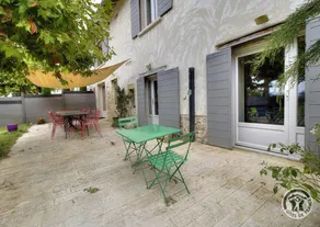 Ferienunterkunft mit Grill, Garten und Terrasse - Image 2