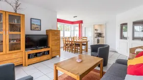 Holiday apartment with garden, barbeque & terrace - Image 3