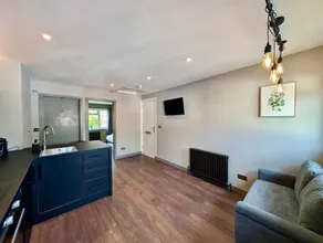 House with barbecue - Image 5