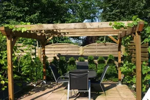 Holiday home with barbeque, terrace & garden - Image 4