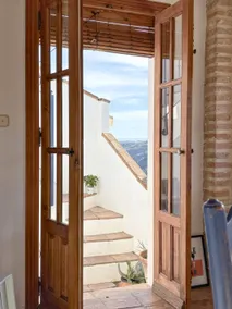 Fully equipped spacious flat with private pool, terrace & barbeque - Image 3