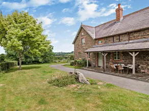 Lovely cottage | Pet-friendly - Image 2