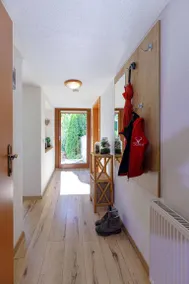 Pleasant holiday apartment with pool, sauna & terrace - Image 4