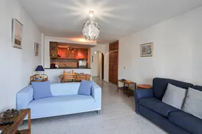 Voll ausgestattete Wohnung mit Terrasse | Nah am Strand | Haustiere sind willkommen - Image 2