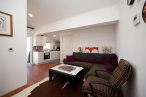 Appartement entièrement équipé avec jardin, terrasse et piscine - Image 5